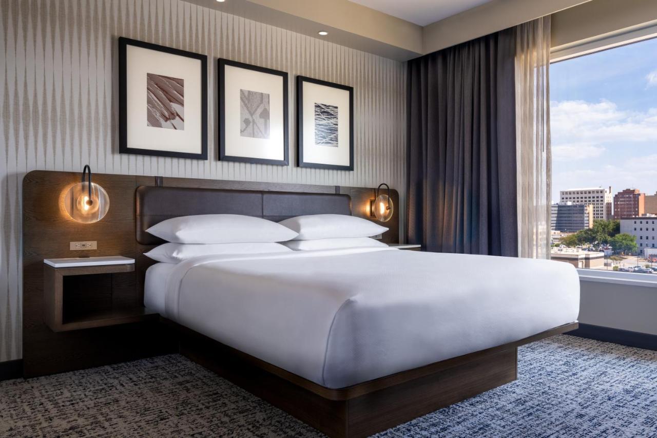 Delta Hotels By Marriott Wichita Falls Convention Center Екстер'єр фото