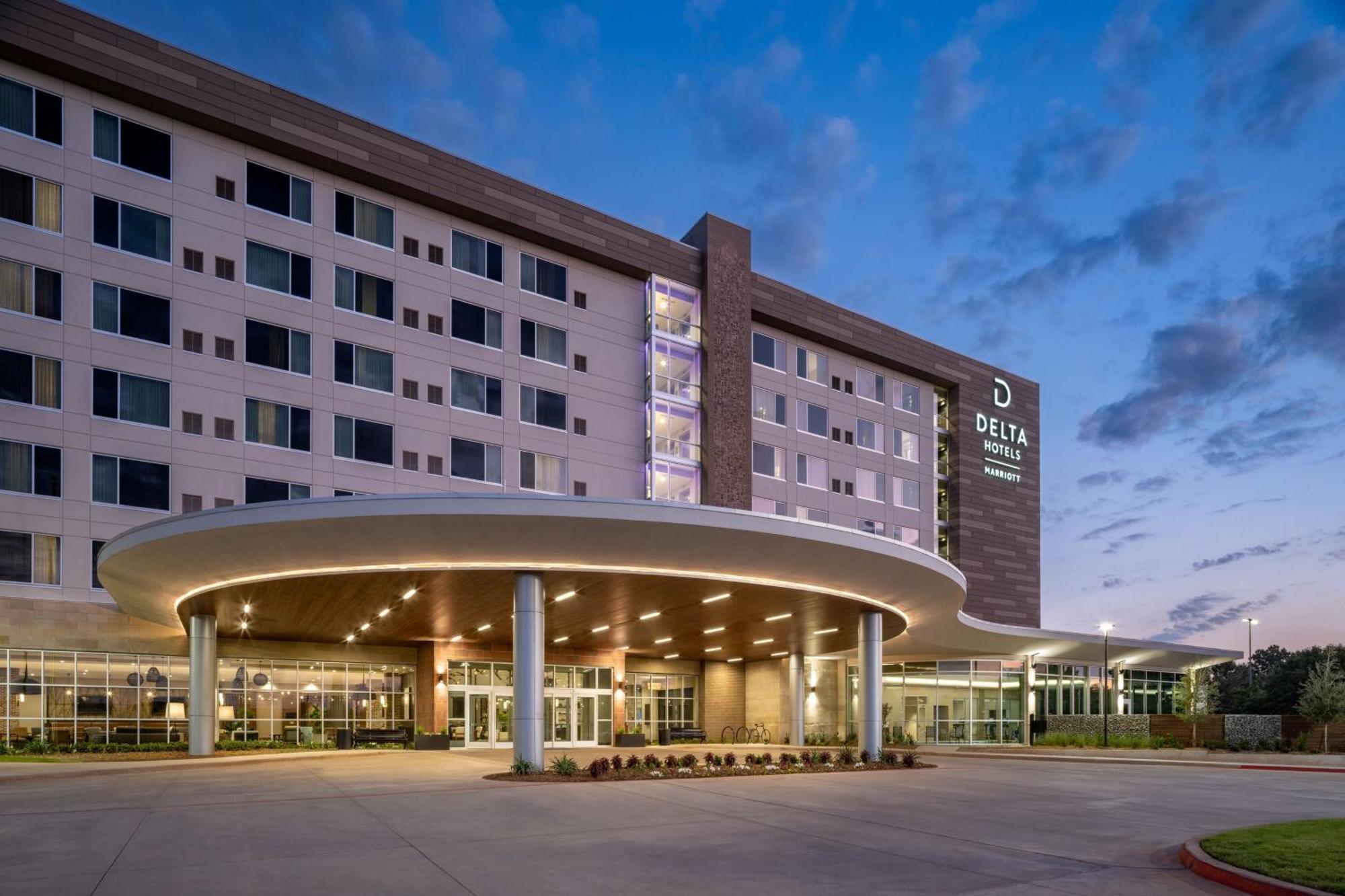 Delta Hotels By Marriott Wichita Falls Convention Center Екстер'єр фото